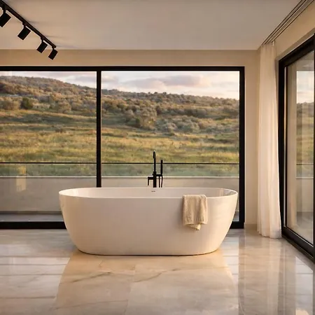Elizabella Luxury Retreat In Nature With Heated Pool And Sauna