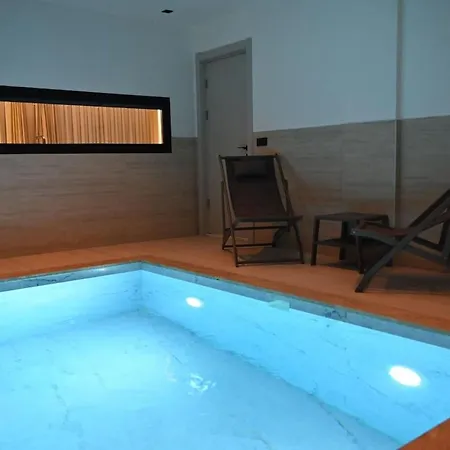 Villa Elizabella Luxury Retreat In Nature With Heated Pool And Sauna