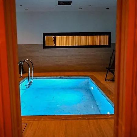 Elizabella Luxury Retreat In Nature With Heated Pool And Sauna