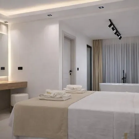 Elizabella Luxury Retreat In Nature With Heated Pool And Sauna
