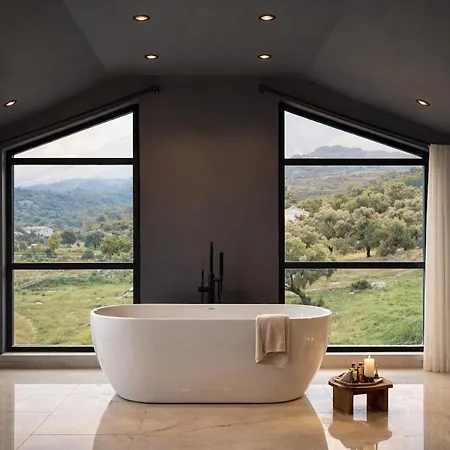 Villa Elizabella Luxury Retreat In Nature With Heated Pool And Sauna *